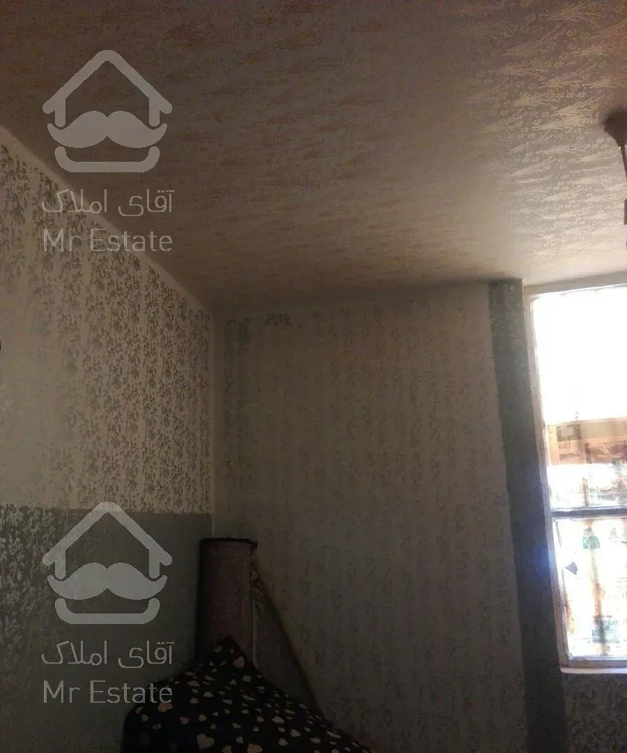 چهار واحده طبقه دوم جلو مربع