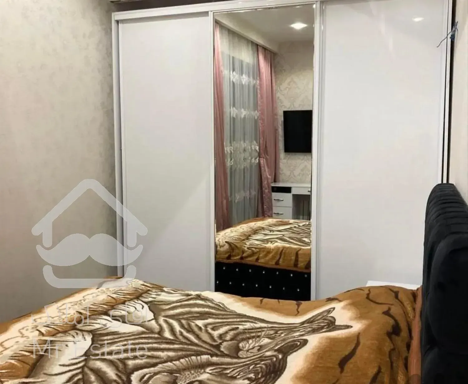 فروش آپارتمان/ ۱۲۰متری/۳خوابه/واحد جلو