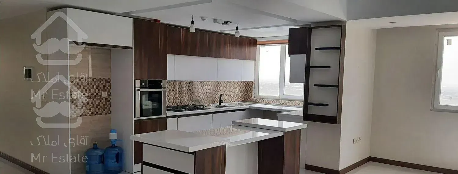 آپارتمان ۱۴۲ متری ، ۳ خواب ، دید