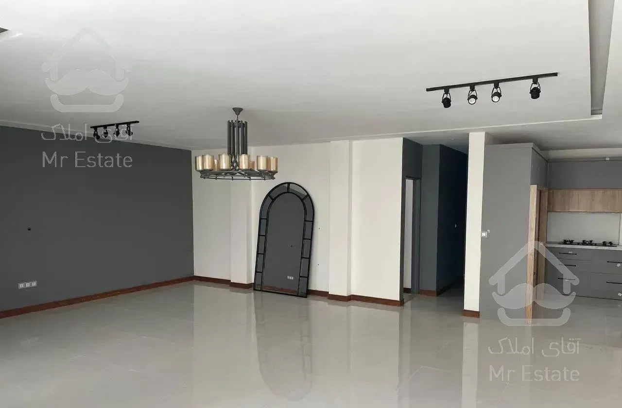 ویلا ۳۵۰ متری استخردار در منطقه جنگلی محمودآباد