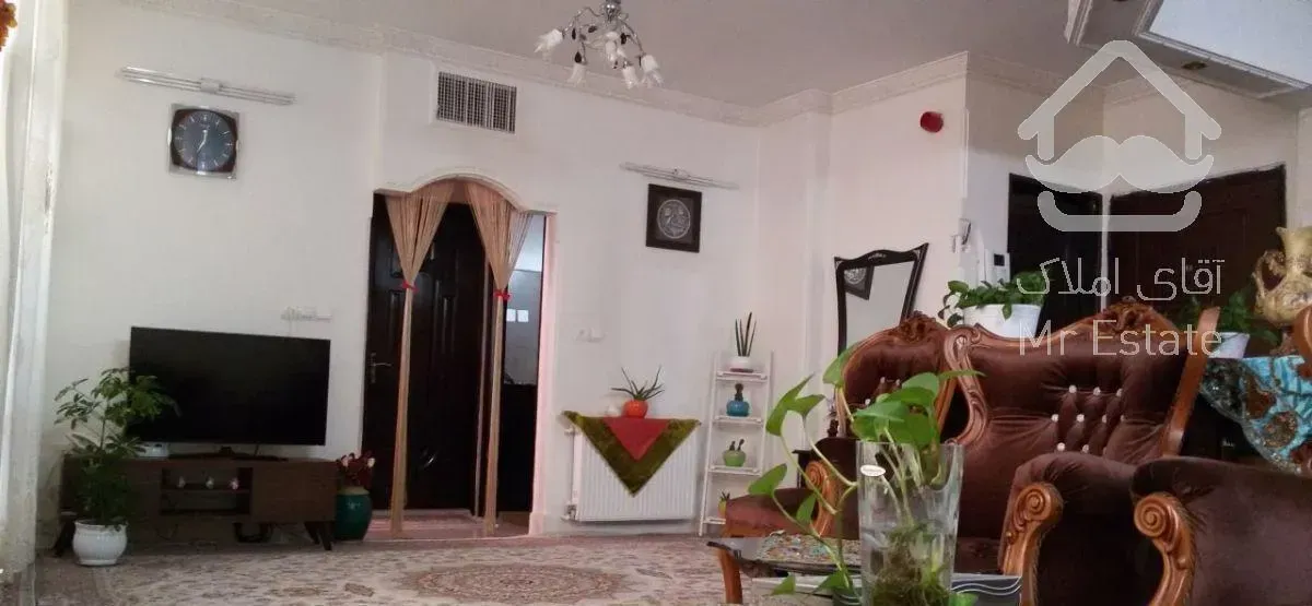 آپارتمان ۷۶ متری  دو خواب  طبقه چهارم