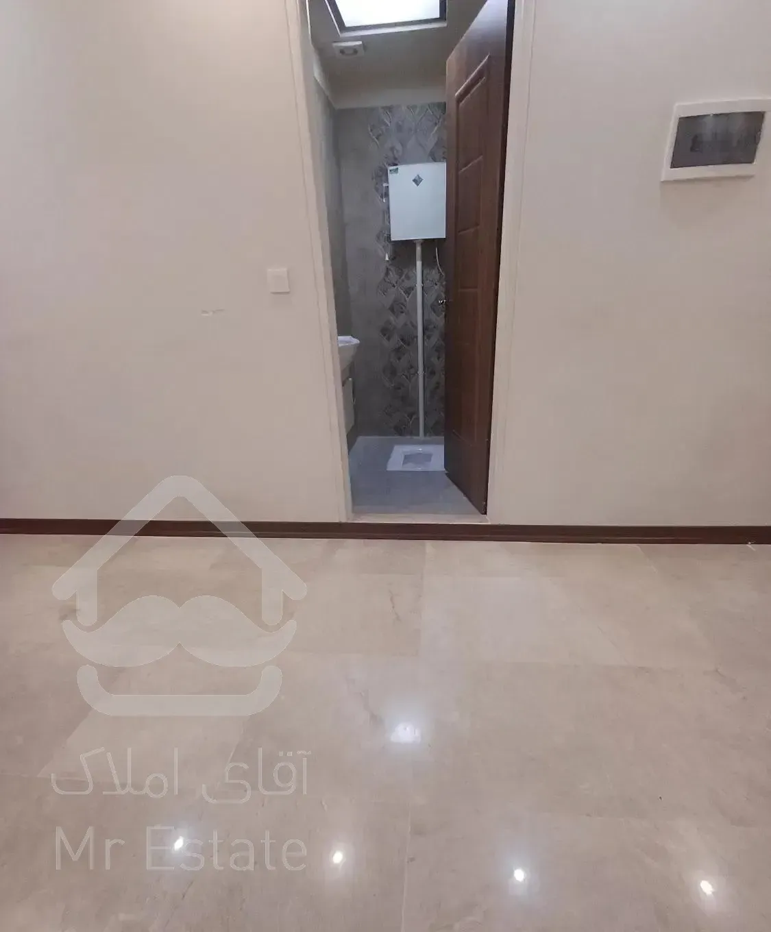 اکازیون ۵۳ متری م ۷۳ پارکینگ