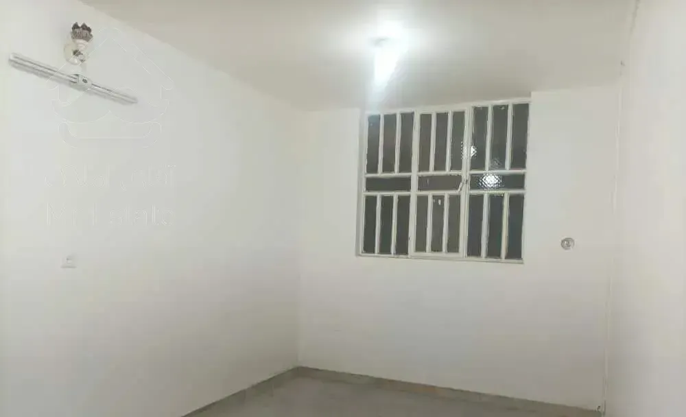 آپارتمان بلوک۳ محله مخابرات قدرالسهم زمین ۸۲.۱۷متر