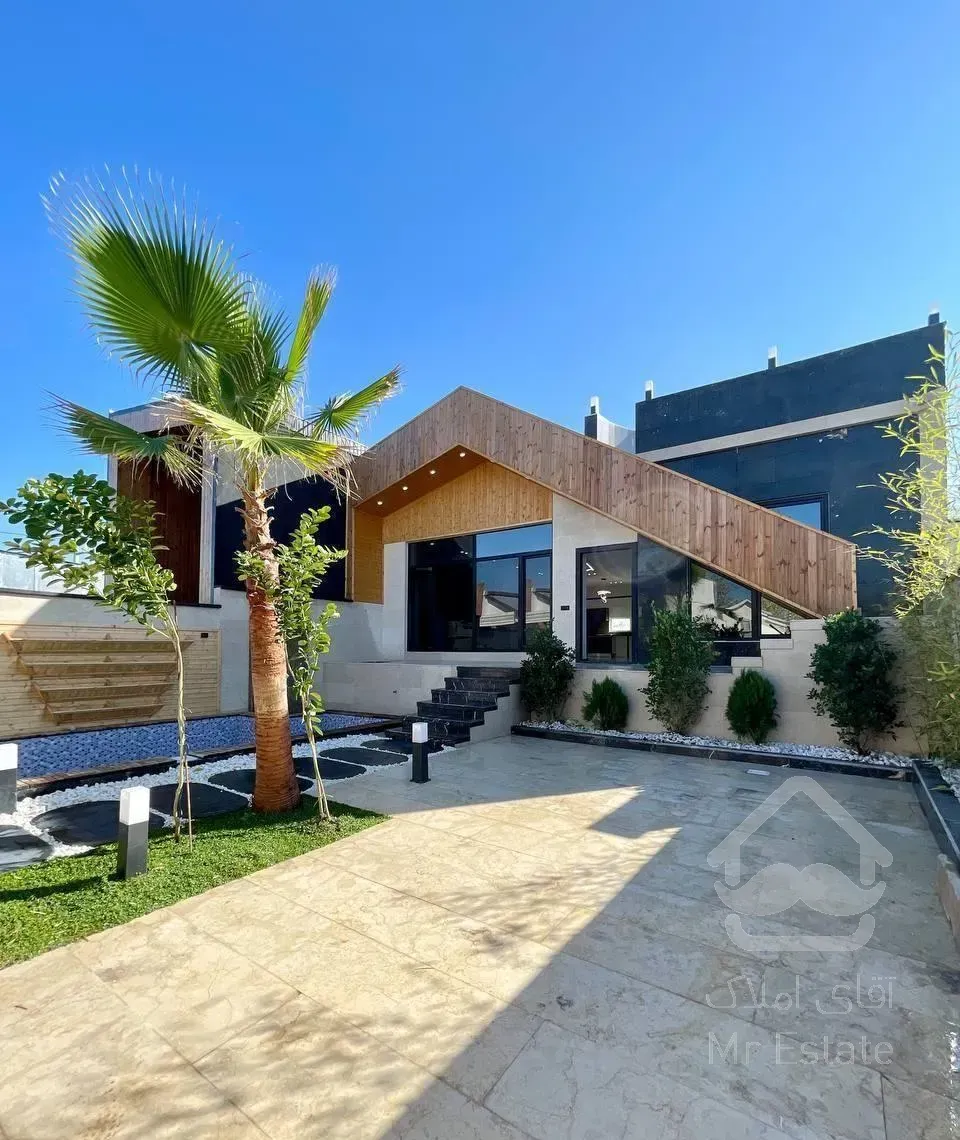 ویلا باغچه مدرن ۲۰۰ متر شهرکی سند‌ تک‌برگ