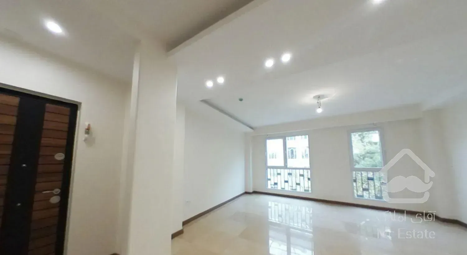 ۱۱۶متر دو خوابه دو پارکینگ لارستان