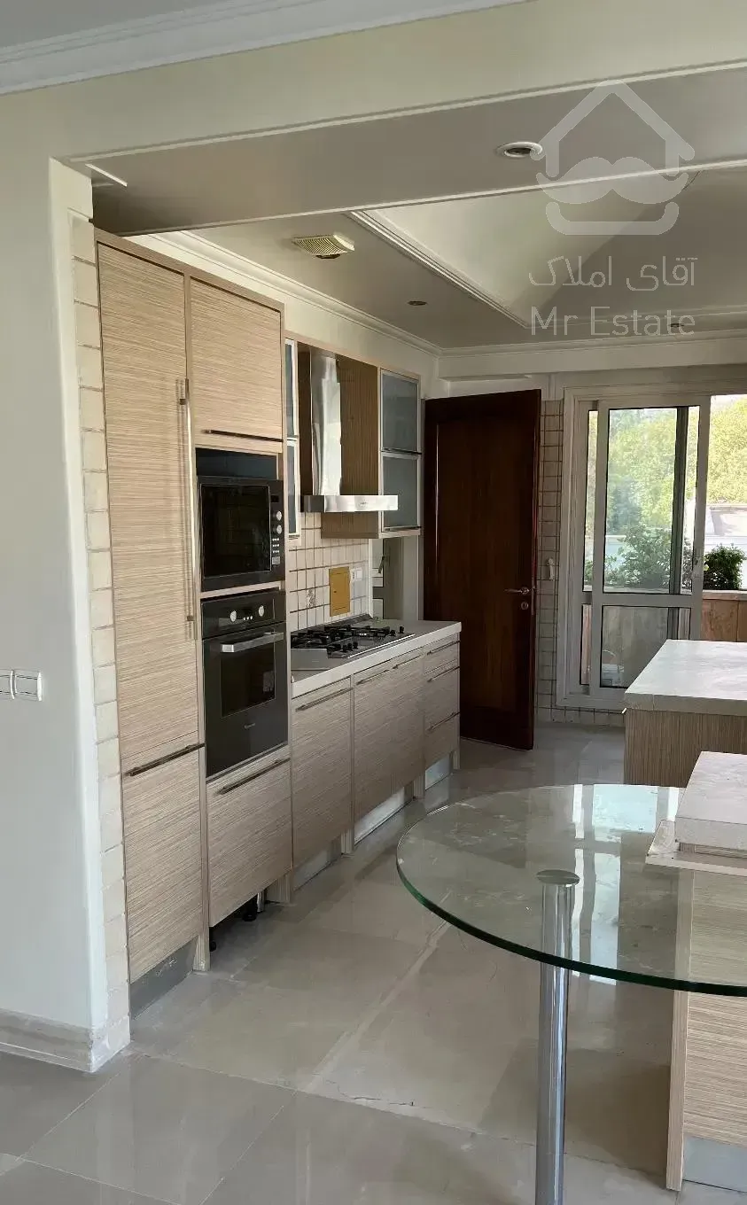 اجاره آپارتمان ۳۰۰ متری