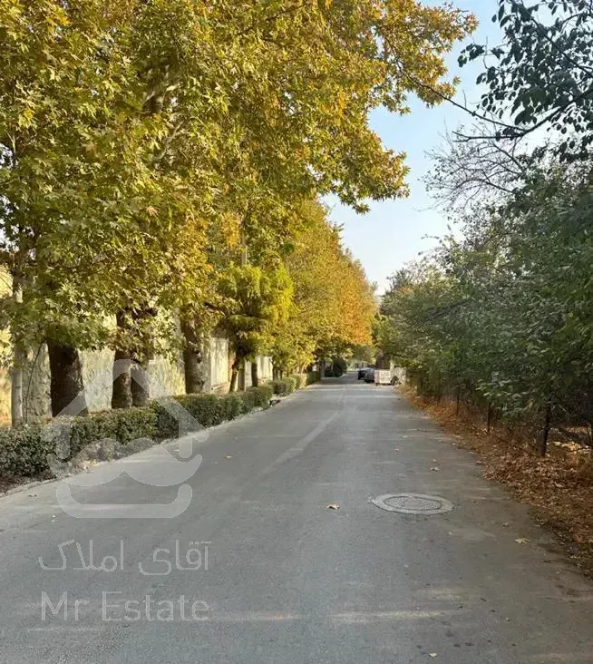 ۶۰۰ متر زمین شمالی+۲۰۰ متر ویلا نئوکلاسیک فلت