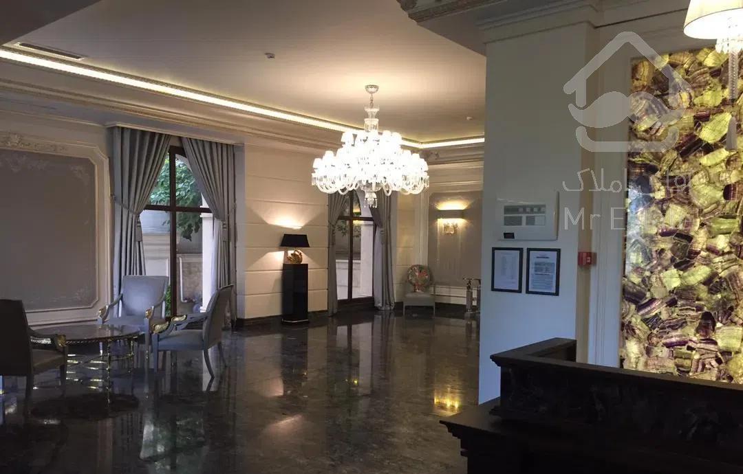 نیاوران گلسنگ ۱۷۰ متر ۳ خواب کلید نخورده