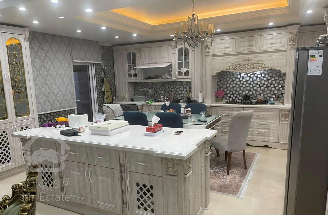 205 متر با سه پارکینگ سندی