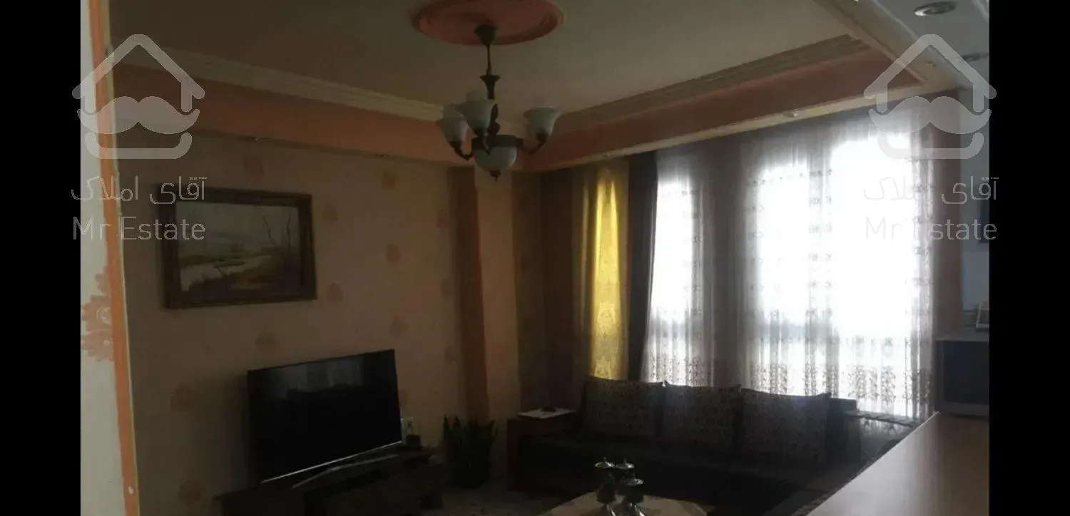 آپارتمان 60 متر/طبقه اول/پارکینگ/مترو کمیل