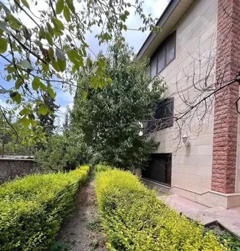 فروش خانه ویلایی ۵۹۰ متری ۵ خوابه