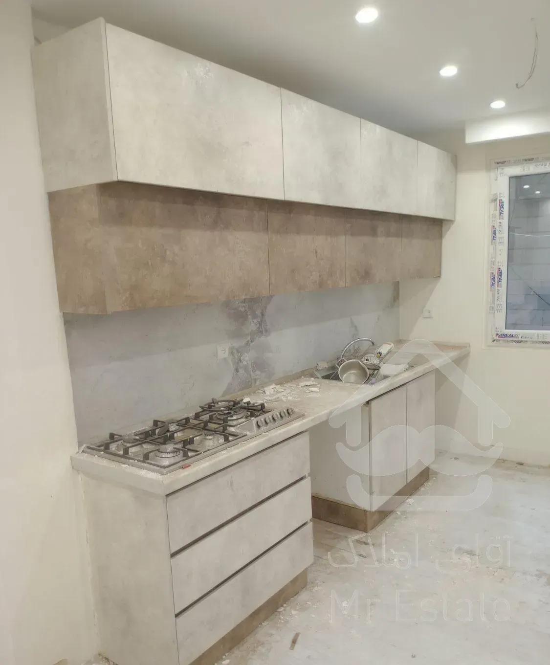 فروش آپارتمان ۱۰۰ متری ۲ خوابه در میرداماد