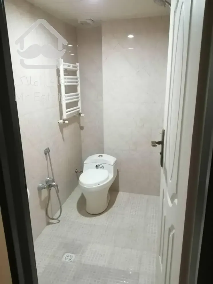 واحد ۸۵ متری شیک شهر زیبا