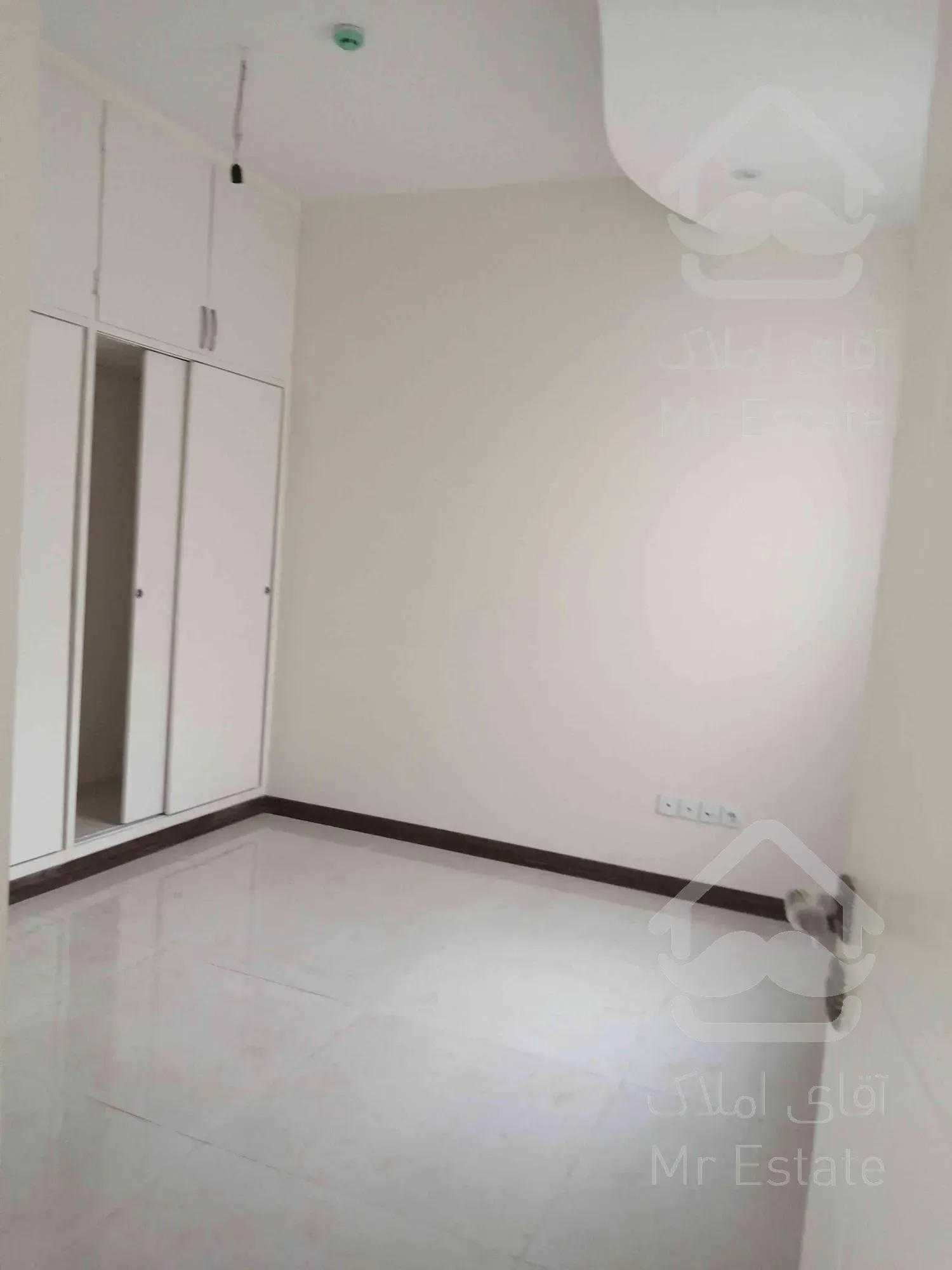 خرید وفروش آپارتمان مسکونی120متری در بلوار فردوس