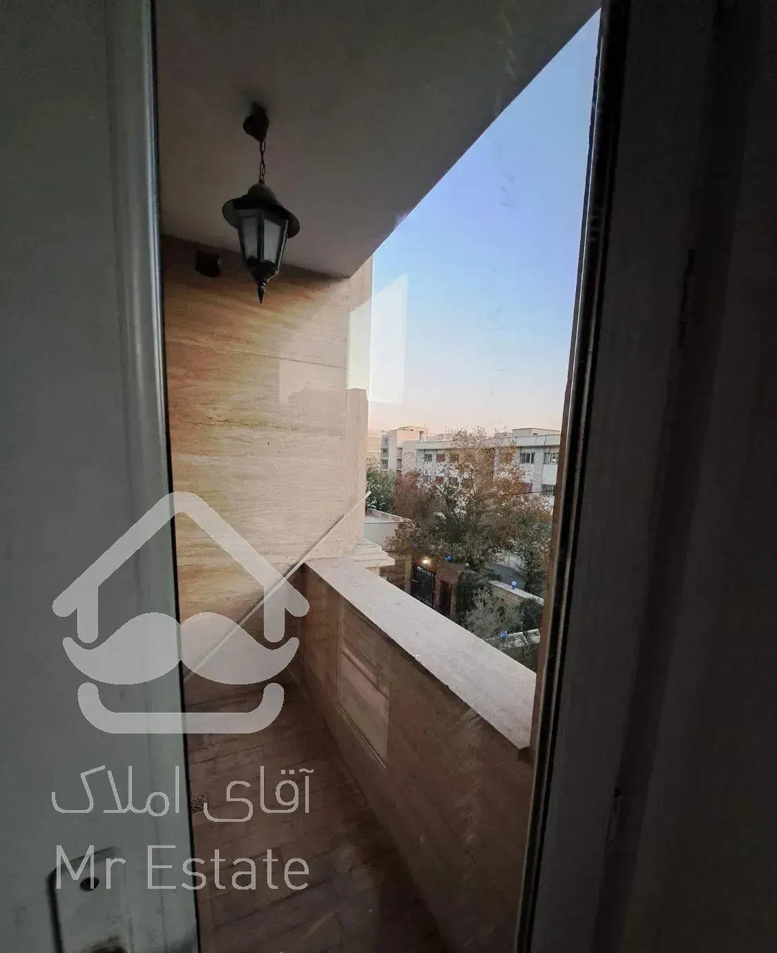 ۱۲۰ متر / دبستان / نوساز