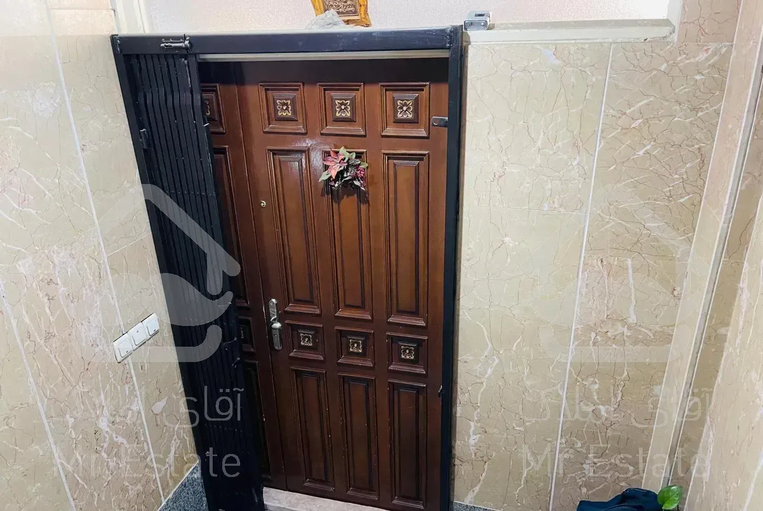 ٩٠متر٢خواب باپارکینگ وانباری خیابان پیروزی خ دهقان