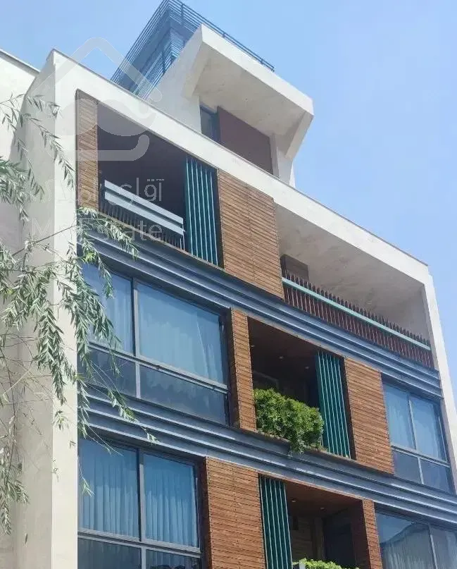 آپارتمان ۱۸۵ متر  معالی آباد//بهاران