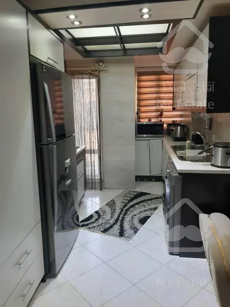 فروش آپارتمان ۶۴ متری ۴ سال ساخت در کمیل