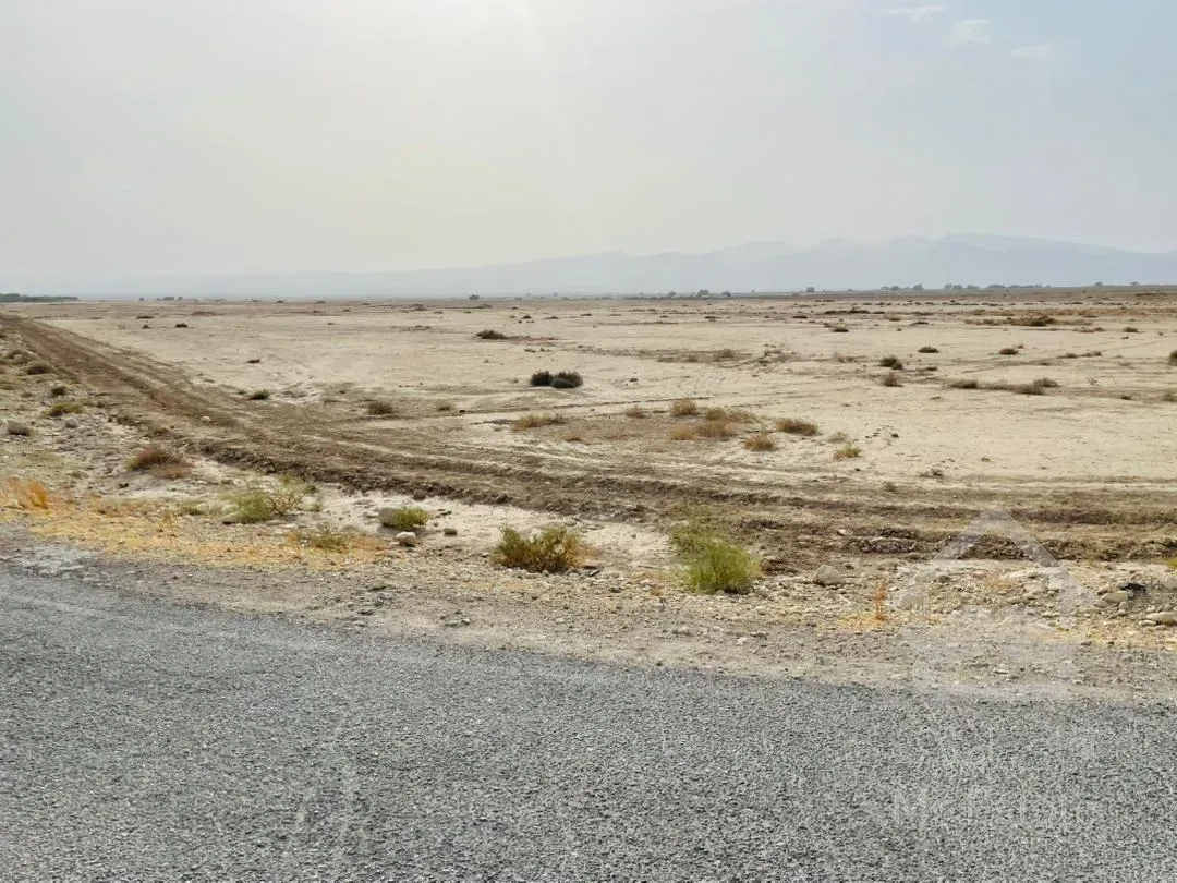 زمین زراعی با امکان تعغییر کاربری