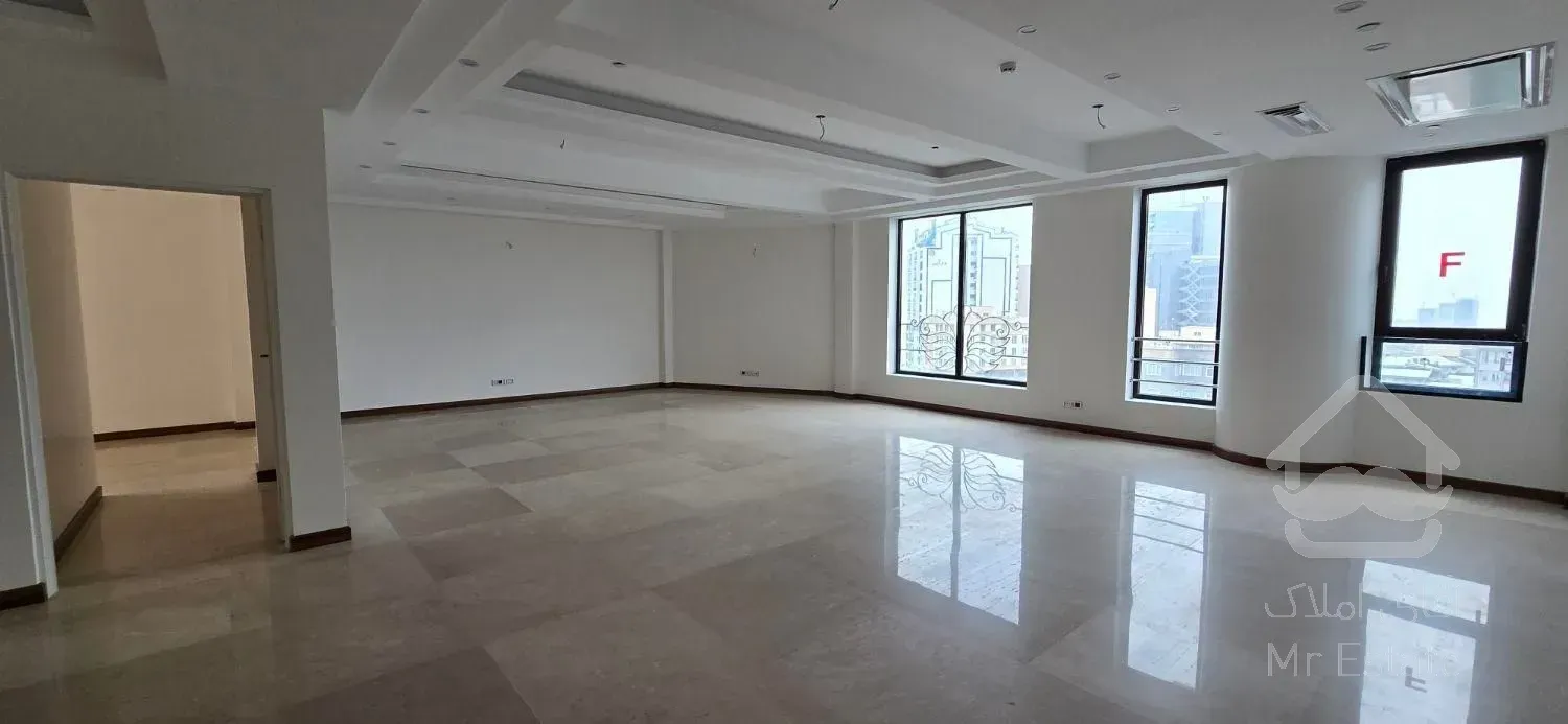 138مترسعادت آباد*سرو شرقی*ورودی شیک*پنجره قدی