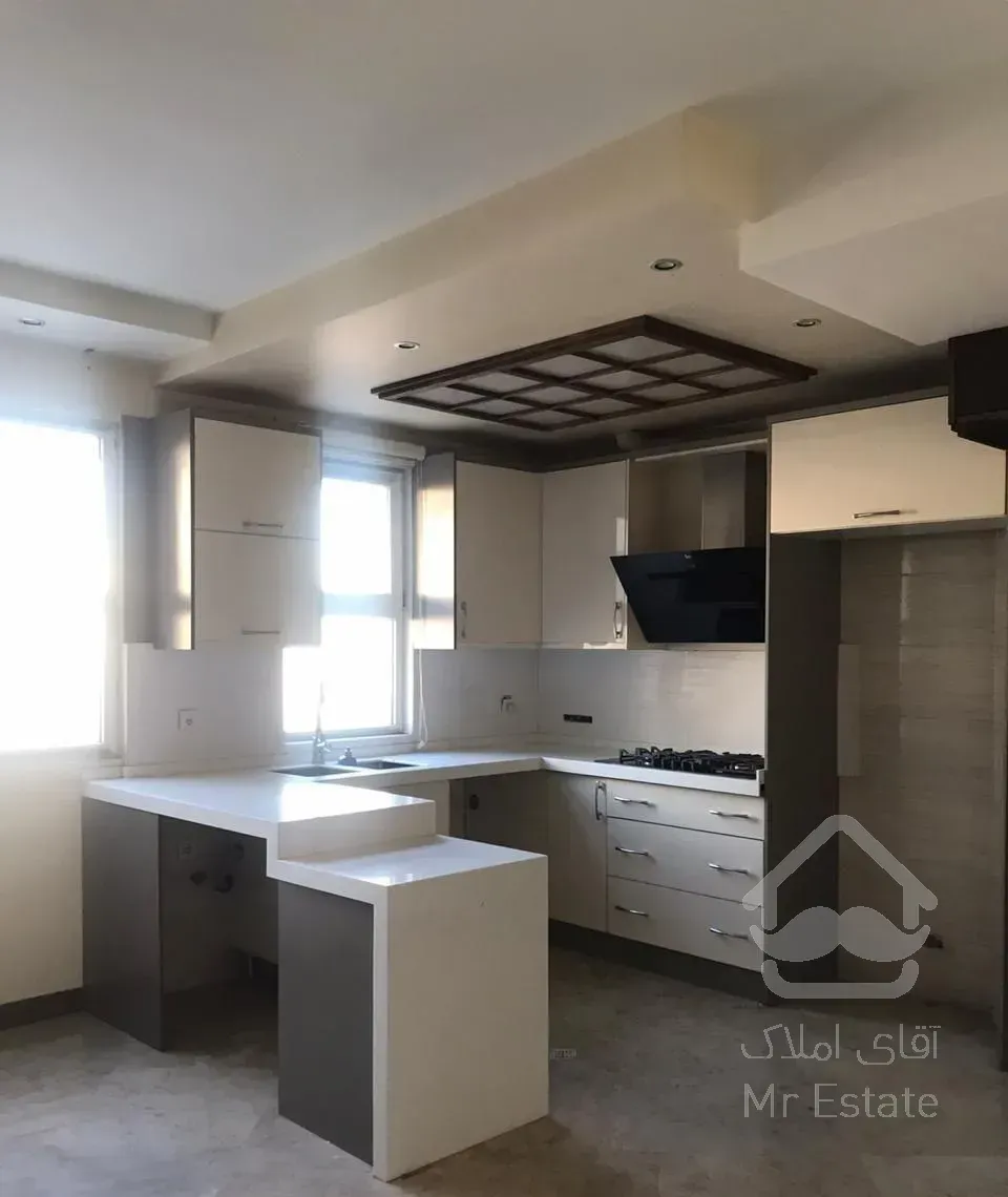 اجاره آپارتمان ۹۶ متری ۲ خوابه در حکمت