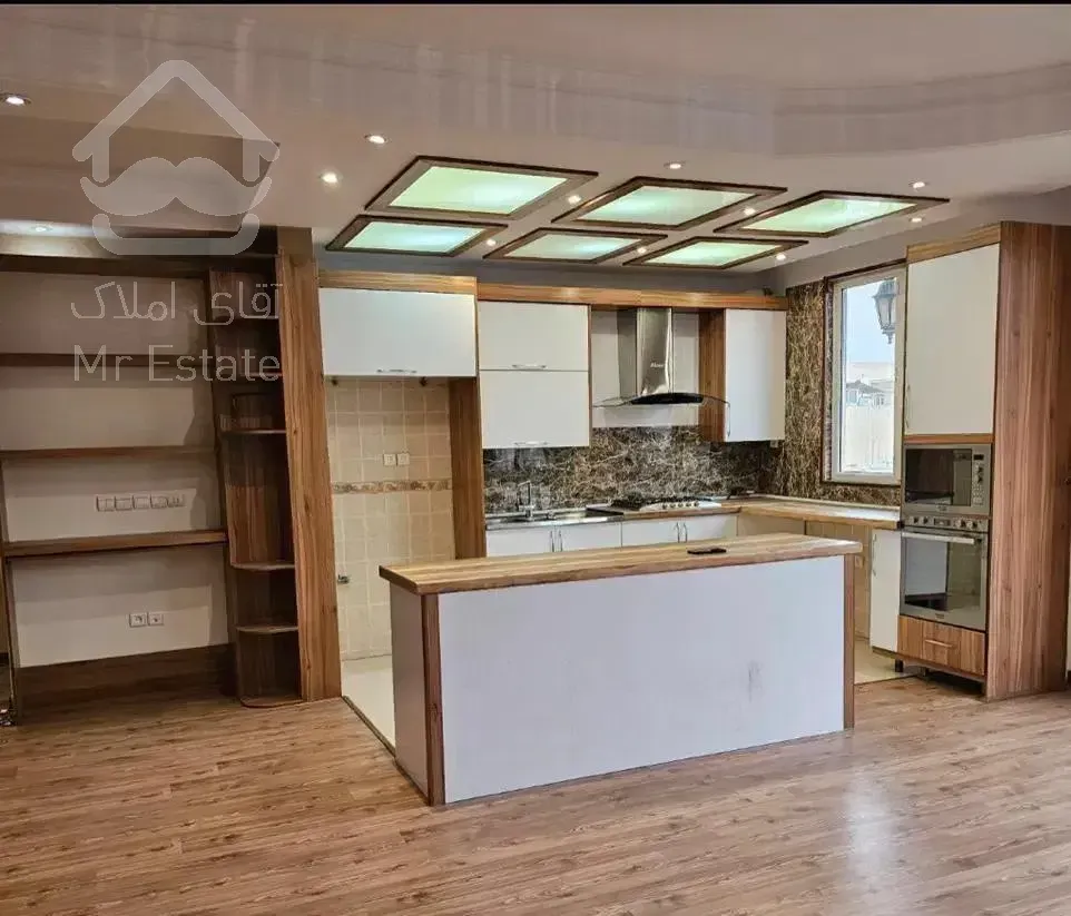 ۱۴۰مترسعادت آباد صرافها ۶ساله روبه آفتاب