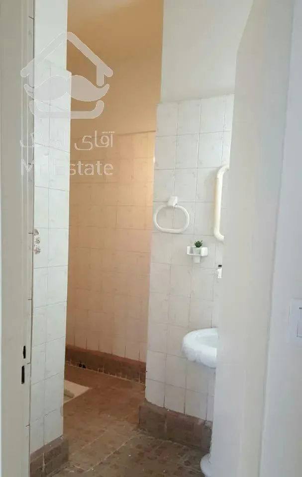 آپارتمان ۱۳۰ متر واقع در طور شمالی