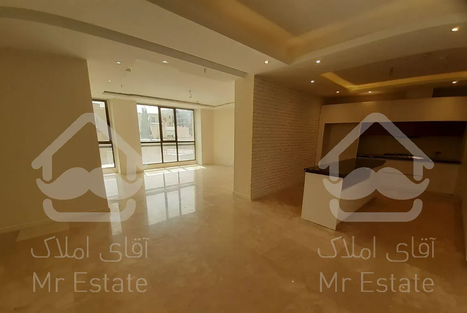 دزاشیب ۱۲۵ متری غرق در نور