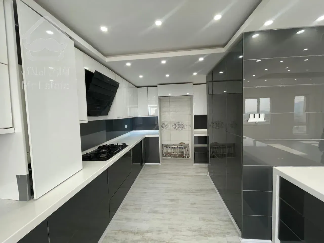 اپارتمان۲۰۰متری سه خواب قصرالدشت