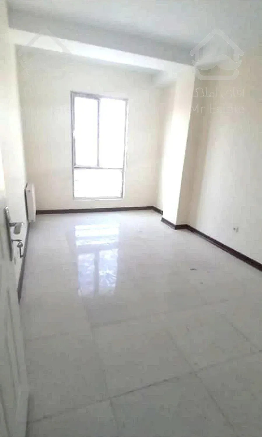 ۱۰۰متر۳خواب/سالن پرده‌خور/خوش‌نقشه/رو‌به‌بیرون