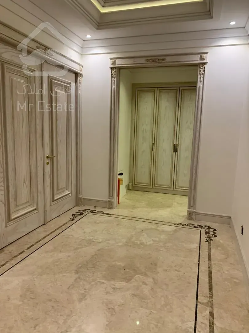 فروش 215 متری فرمانیه