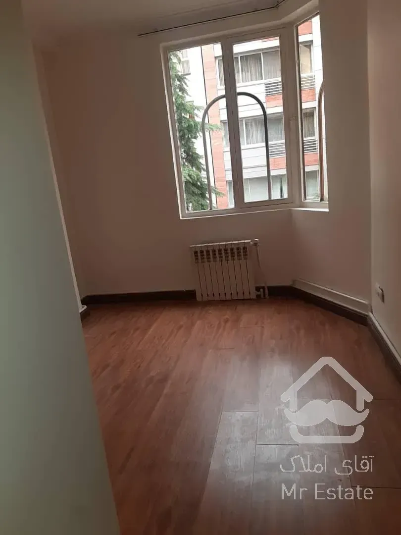 آپارتمان ۱۱۷ متری در ۲۴ متری سعادت آباد