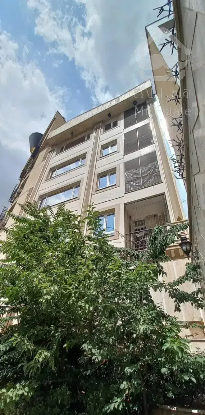 ۱۰۰متری دوخواب فروشی