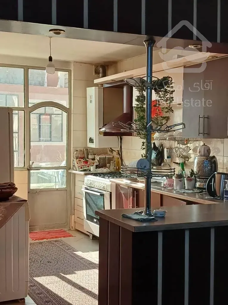 75 متری آزاده 22