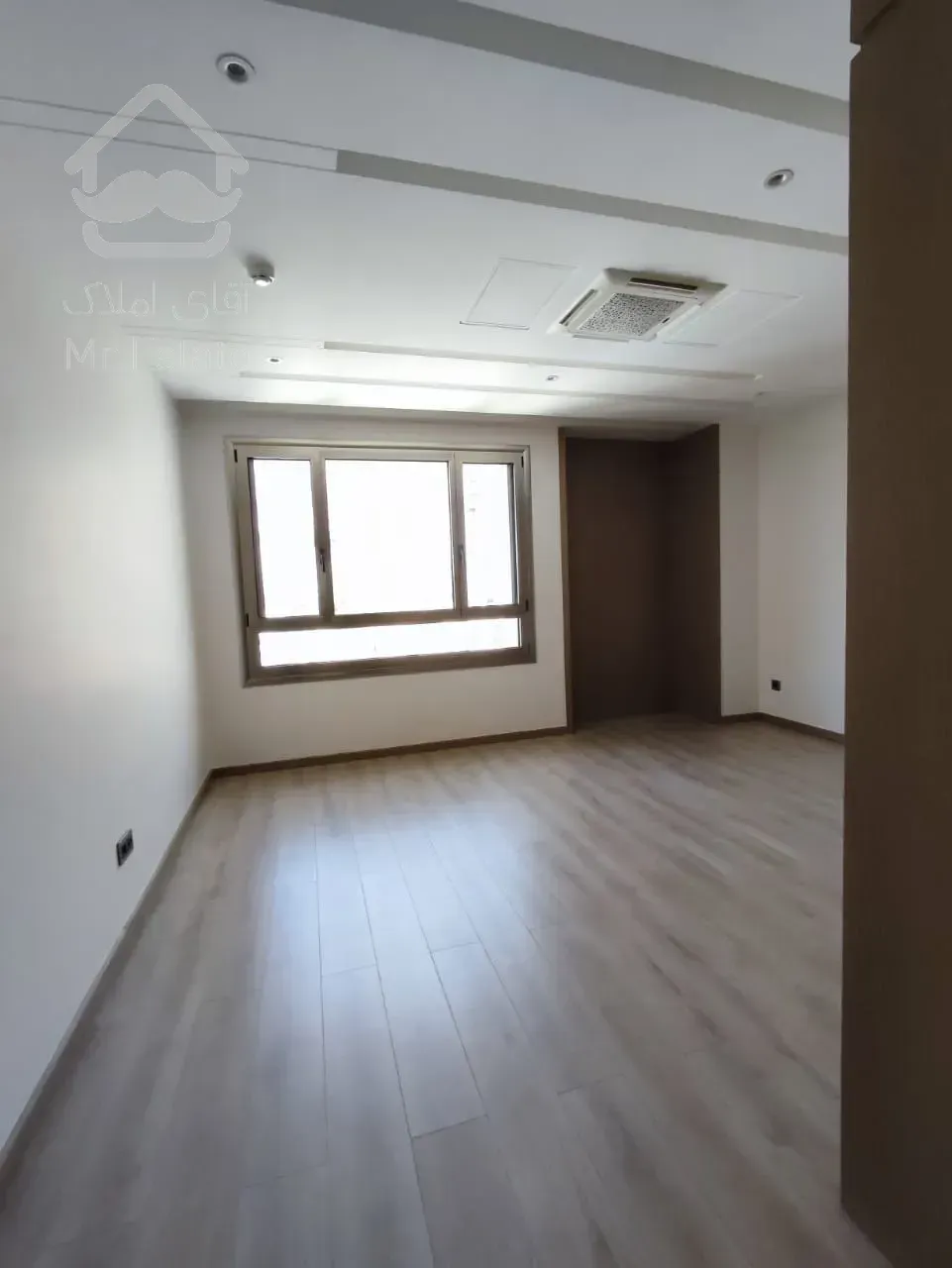 فروش اپارتمان 270 متری زعفرانیه