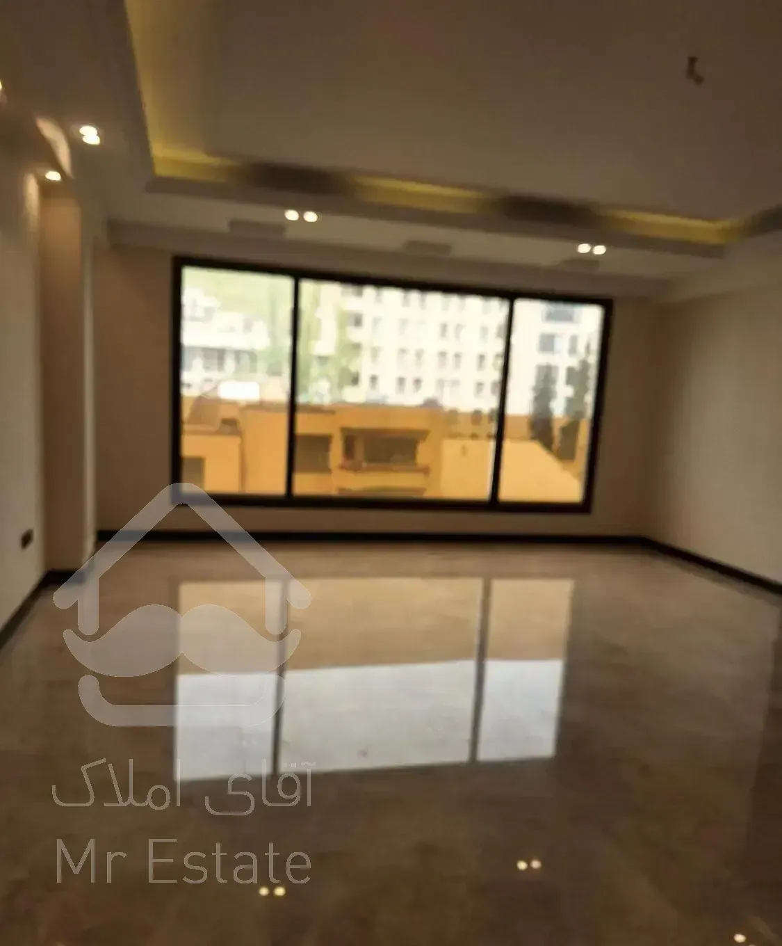 ۱۳۰ متری/ ۳ خواب / سعادت آباد