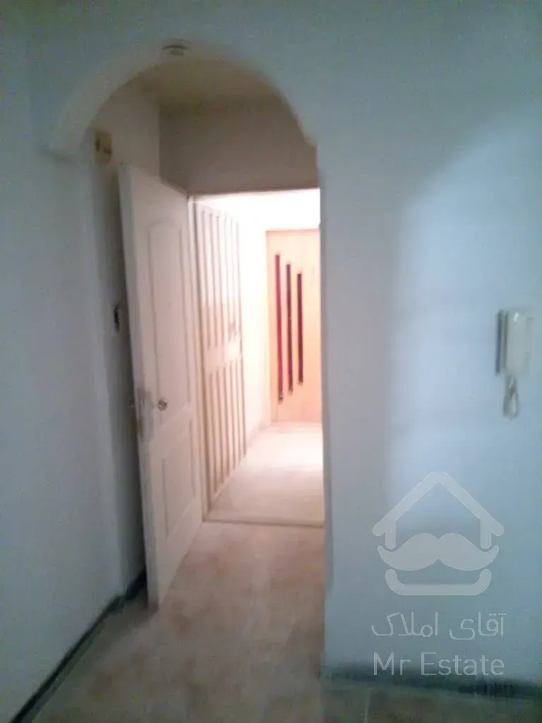 قیمت مناسب به دلیل نیاز فوری