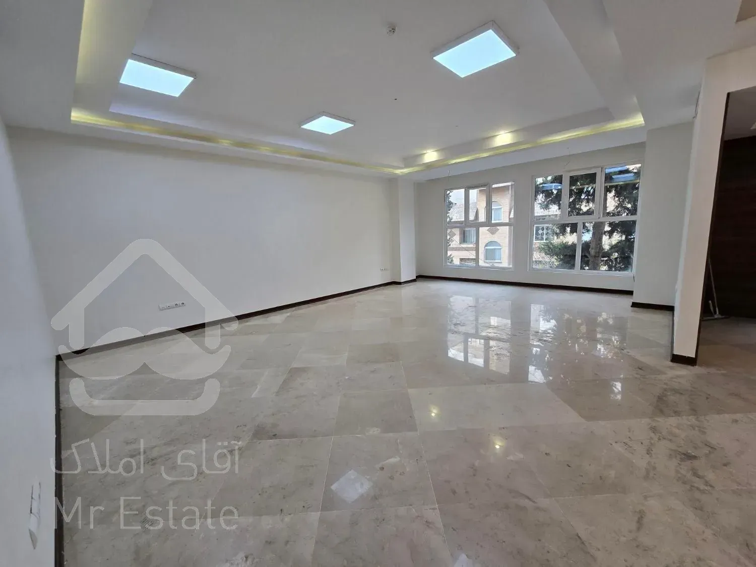 125مترسعادت آباد *براصلی*تابلوخور*مناسب همه مشاغل