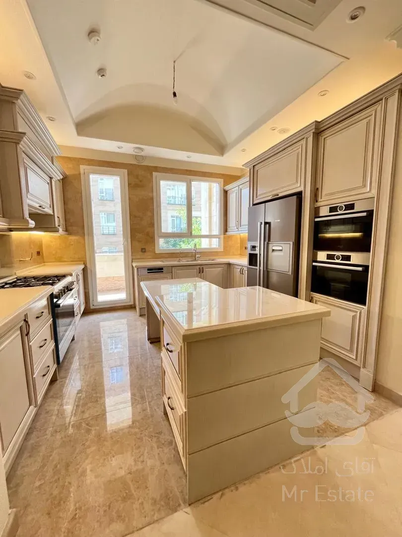 فروش اپارتمان 182 متری  زعفرانیه