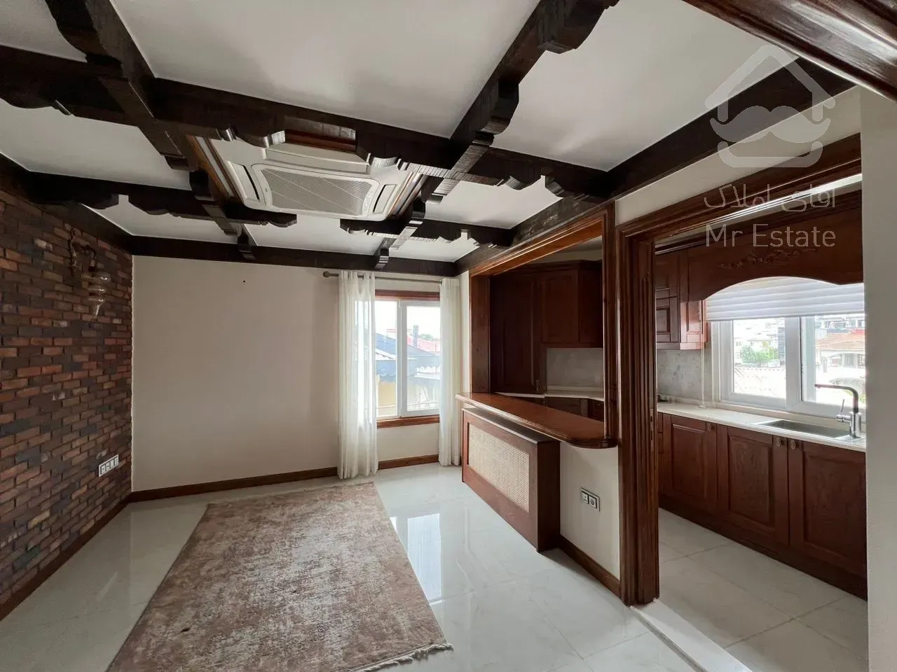 فروش ویلای ۶۰۰ متری دوبلکس استخردار شهرک ساحل قو