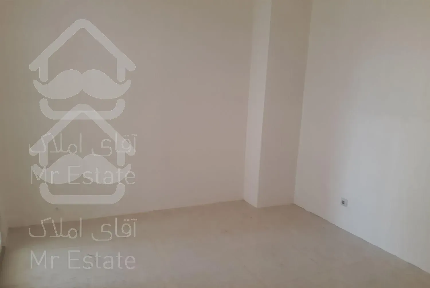 ۸۸متر/ط دوم نوساز   چهارراه نبوت روبروی  مهستان