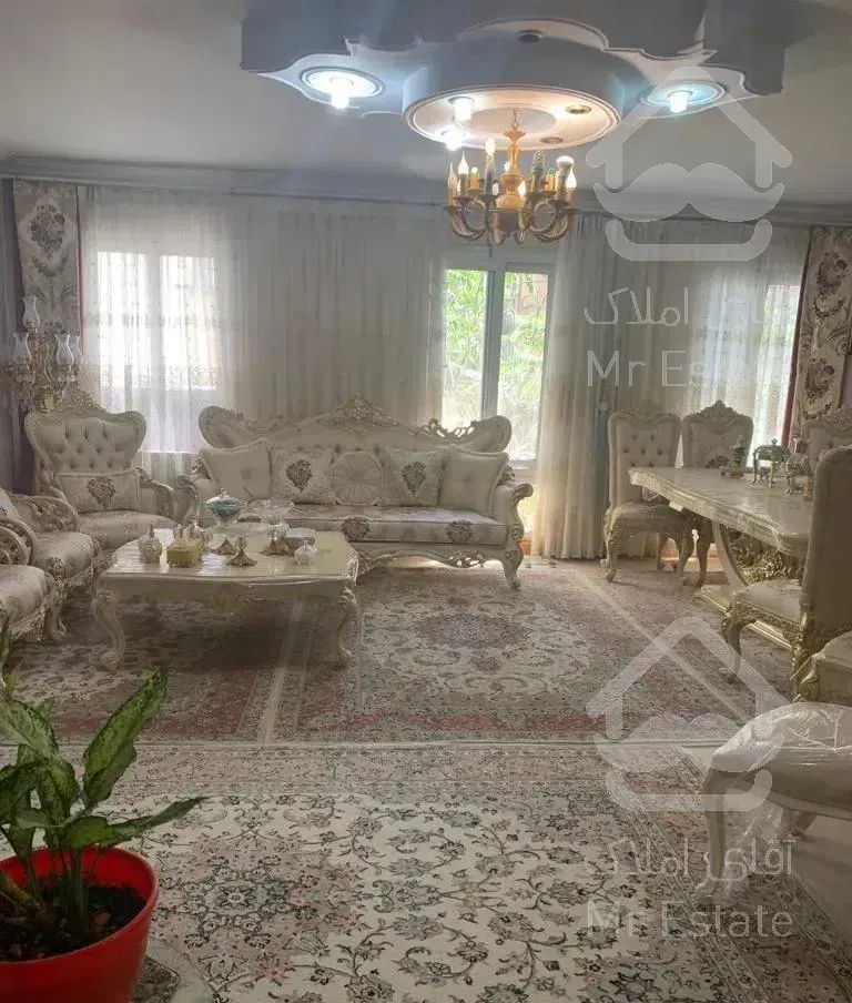 ۱۳۵متر        (غرق در نور)