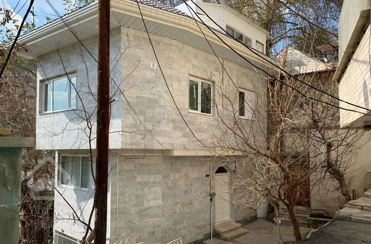 فروش آپارتمان ۱۸۰ متری ۲ خوابه همکف در دربند