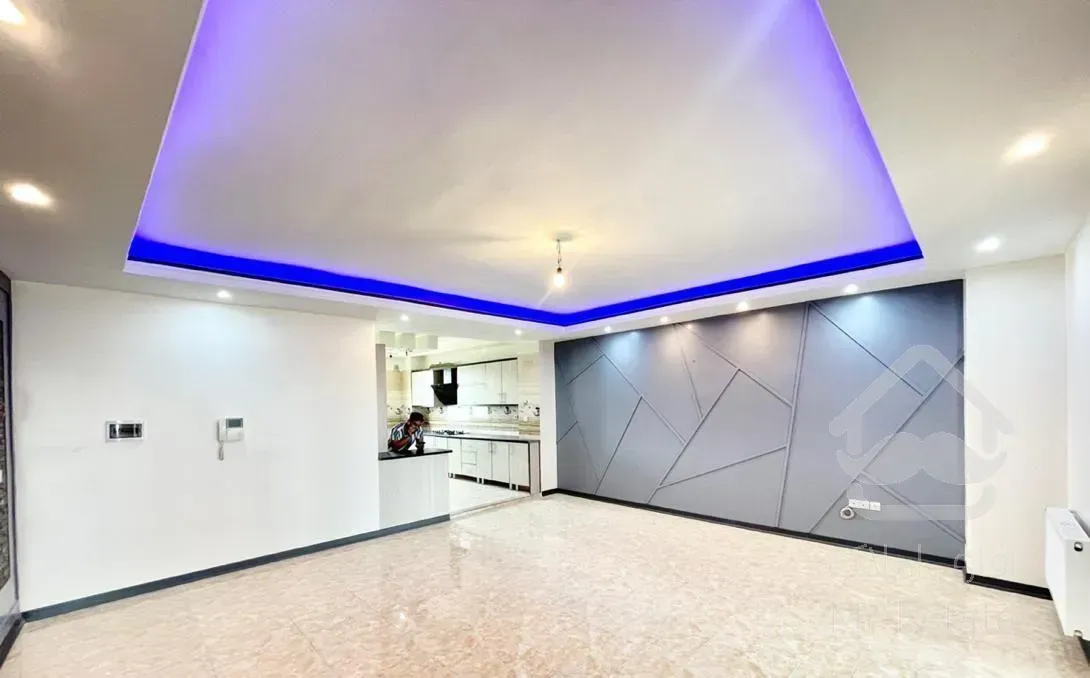 ۱۰۸ متر، طبقه ششم،