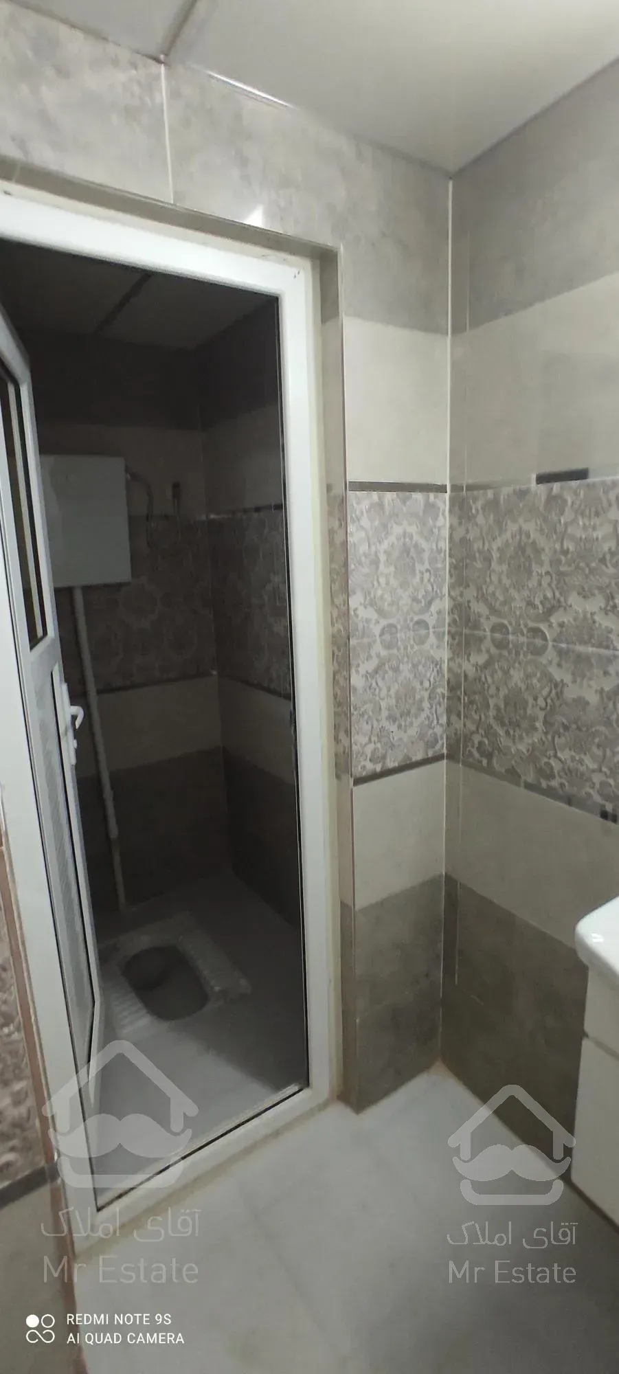 ۷۳متر۲خوابه/فول بازسازی شده/طبقه۳ روئیتی/۸واحدی