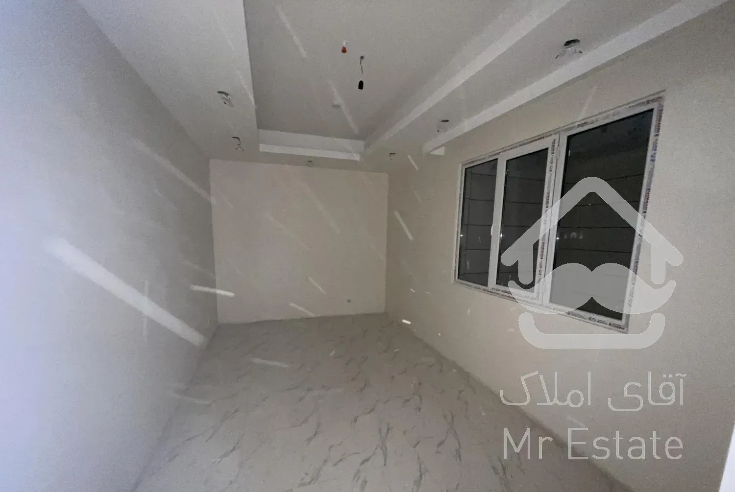 ۱۱۱ متر سند دار نوساز خوش ساخت ارغوان