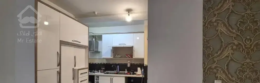 طبقه اول بااسانسور ۹۰متری براصلی امیرکبیر غربی