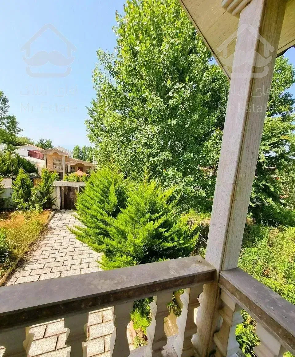 ویلا نیم پیلوت 300متری نور آمل چمستان