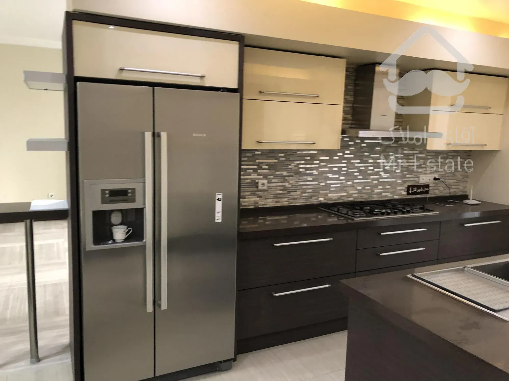 رهن و اجاره آپارتمان ۳۰۰ متری ۴ خوابه فرمانیه فول تک واحدی