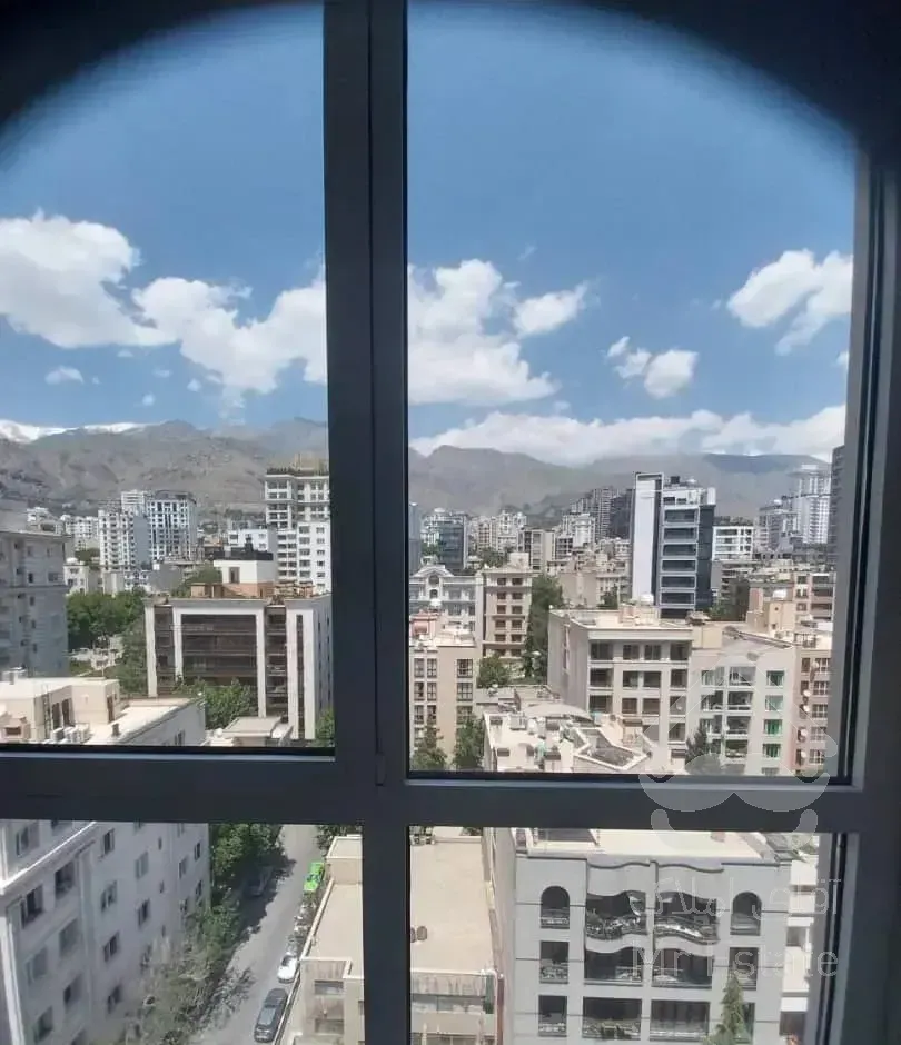 ۲۷۵متر۳خواب تاپ لوکیشن کامرانیه شمالی طبقه دوازدهم